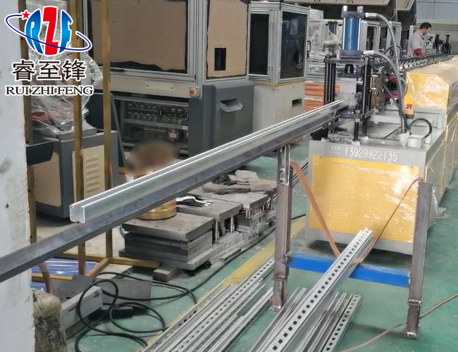 抗震支架成型機